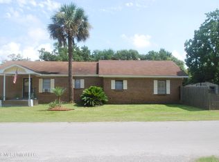168 Dahlia St, Biloxi, MS 39531