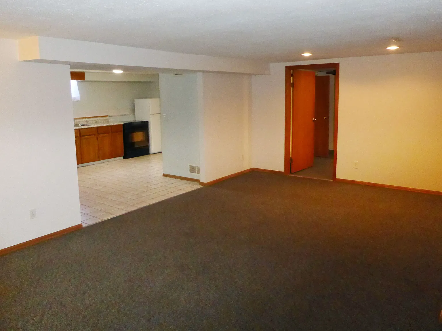 2 bed, 1060 sqft, $1,550 — Photo 4