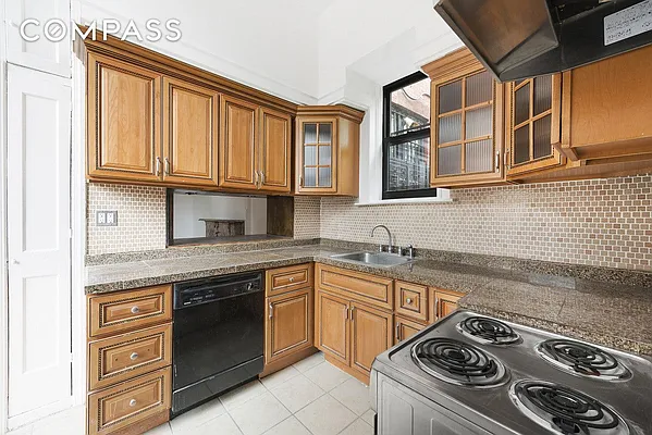 Rented by Compass | media 14