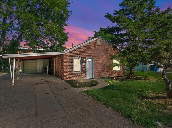 16 Charlotte Dr, Florissant, MO 63031