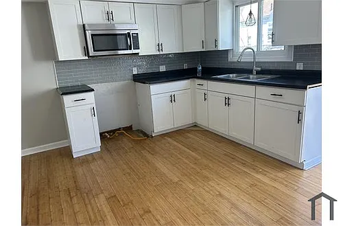 140 Dearborn Ave Photo 1