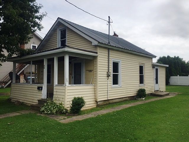1st image of 30 Franklin St