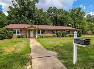 1714 Morris Dr, Jacksonville, TX 75766