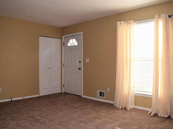 3rd image of 5813 Brandywyne Ct
