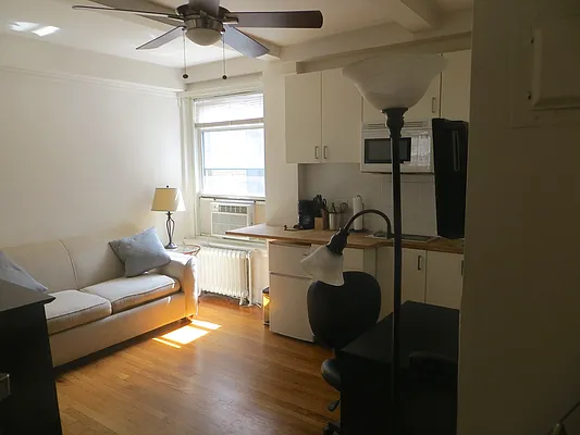 Rented by Performing Assets Corp | media 16