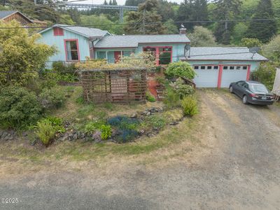 6275 SE Ash Ln, South Beach, OR, 97366