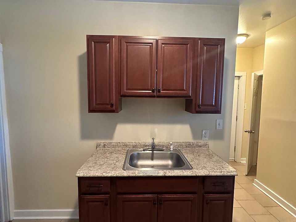 1st image of 34 Auburn St #B