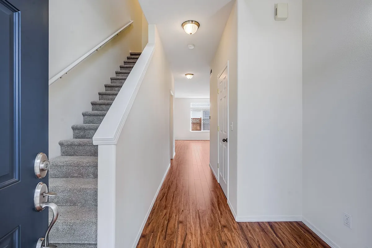 Building Photo - 908 SW 175th Ter