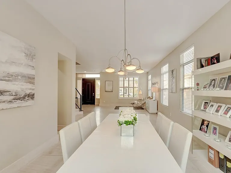 9593 Verneda Ct — Photo 15