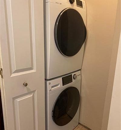 4th image of 2809 Saint Charles Ave APT H
