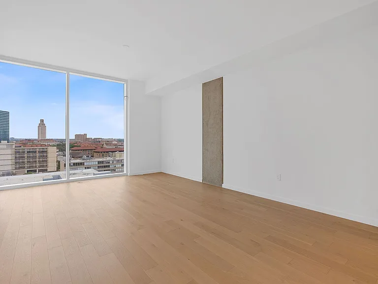 313 W 17th St #1203 — Photo 16