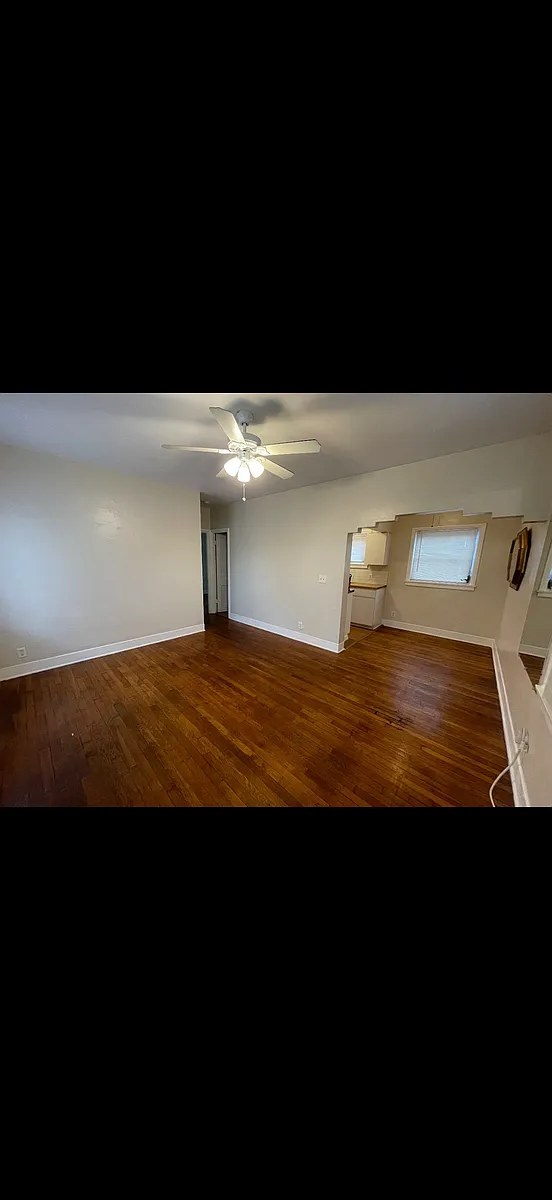 Building Photo - 206 Lakeland Dr #206