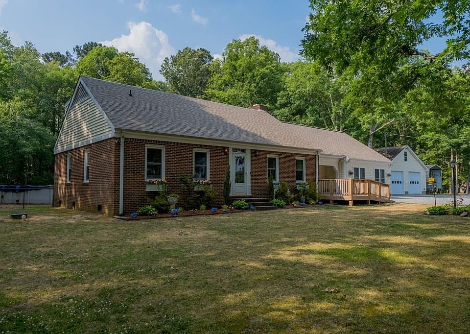 1st image of 106 Westside Dr
