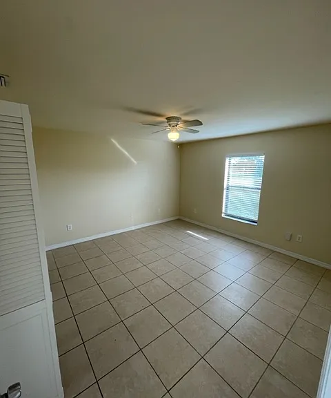 517 SE 5th Pl — Photo 8