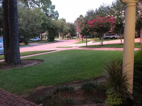 7232 Prestwick St, Houston, TX 77025