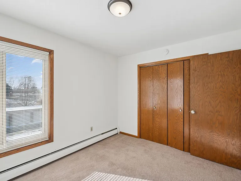 Rose Mall Apartments — Photo 18
