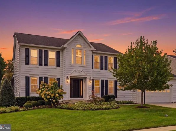 6913 Sovereign Pl, Frederick, MD 21703