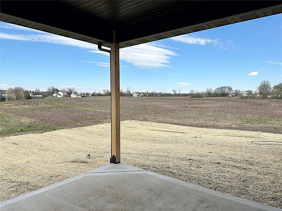 2nd image of 3753 Kristine Dr