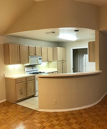 4th image of 6425 Brookway Dr