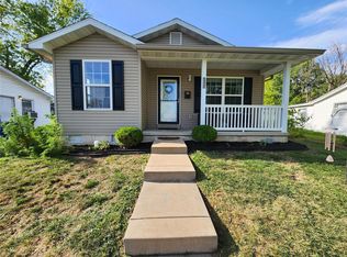 535 E College St, Troy, MO 63379