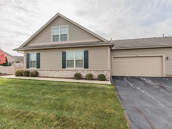 2nd image of 260 Quarry Lakes Dr