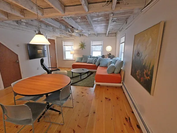 30 High Street, Wallingford, VT 05773