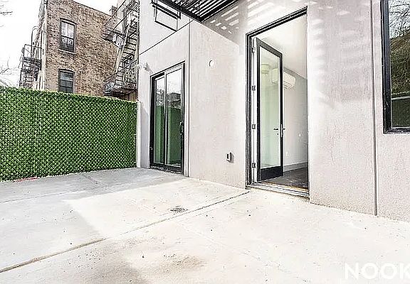 4th image of 412 Suydam St #1B