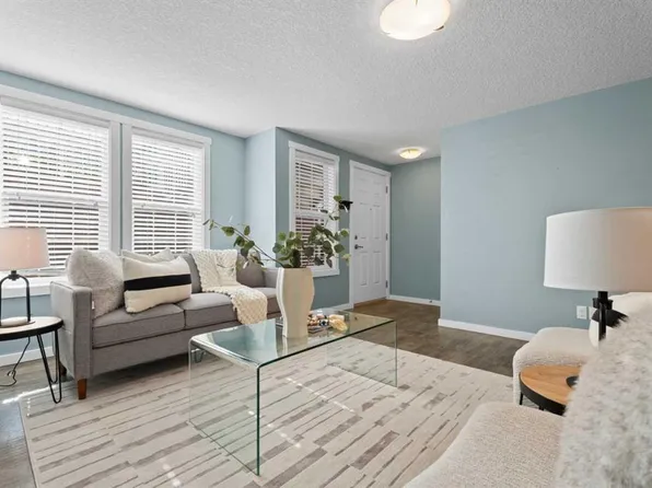 516 W Auburn Bay Cir SE, Calgary, AB T3M 2A3