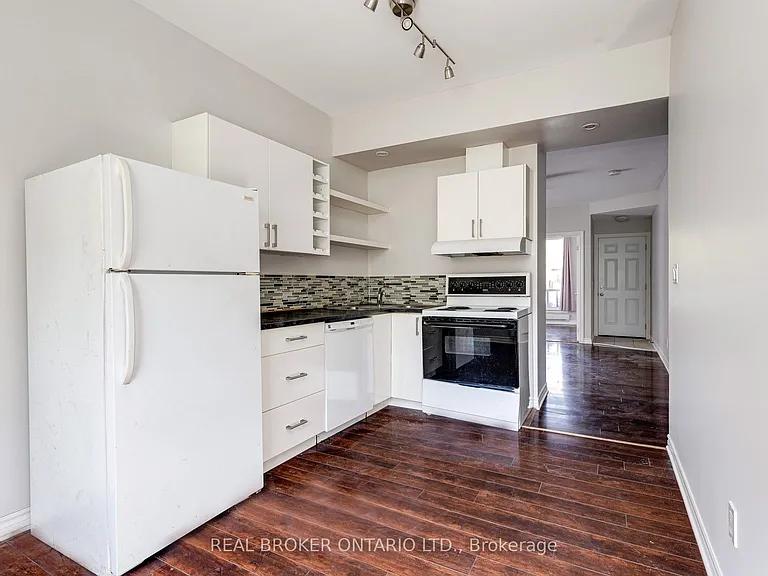 371 Jones Ave #MAIN — Photo 7