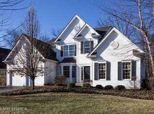 340 Western Dr, North Aurora, IL 60542
