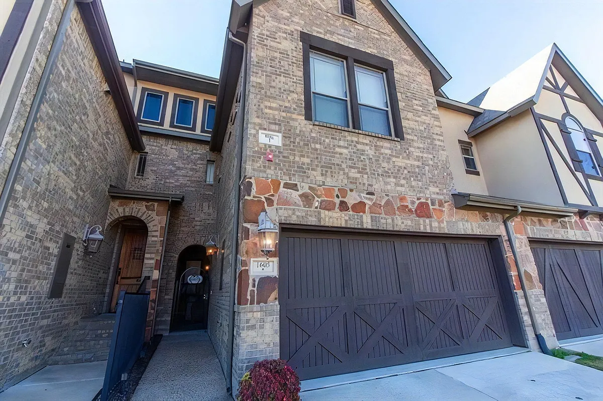Building Photo - 1605 Brook Glen Dr