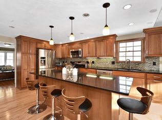 38 Whittemore Rd, Framingham, MA 01701