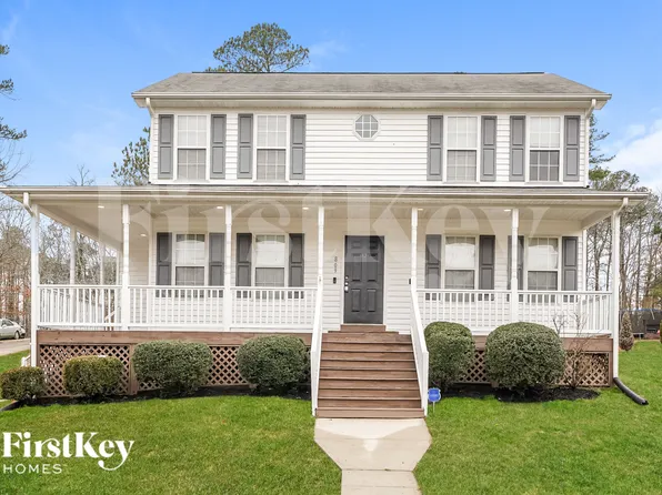 809 Hounds Chase Dr, Durham, NC 27703