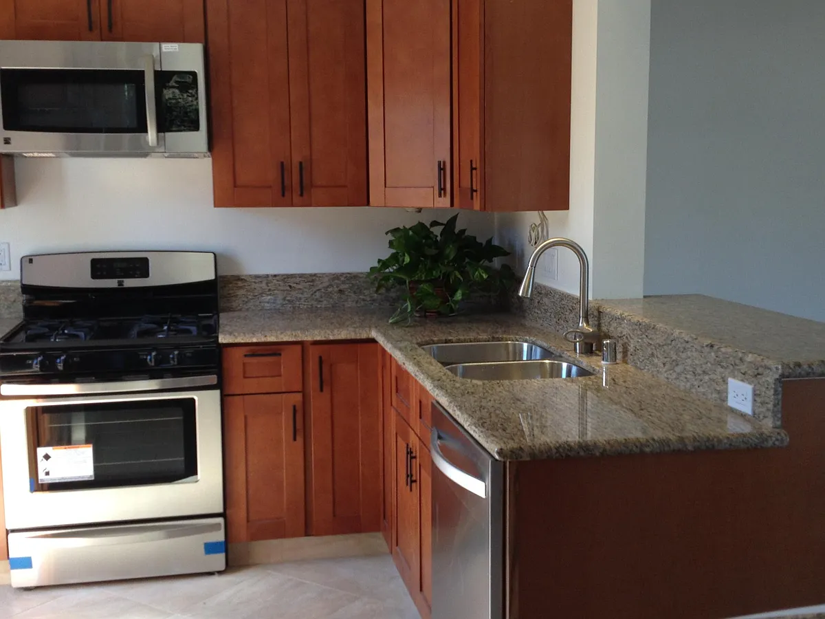 Microwave vents to outside. 
Granite countertops 
Undercounter lights - 4822 Coconino Way