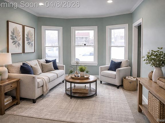 2nd image of 5012 Fischer St