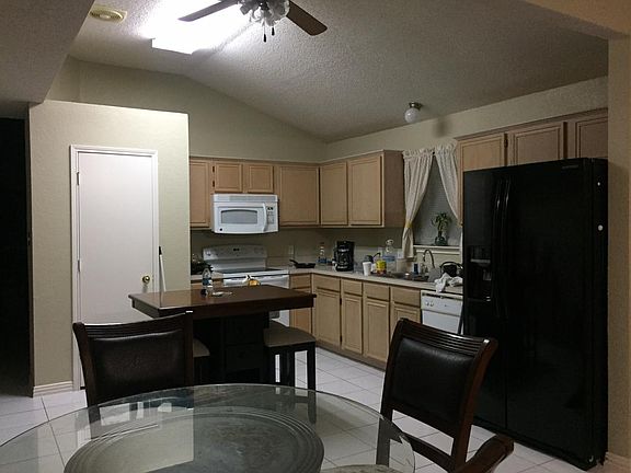5th image of 701 Charles City Dr