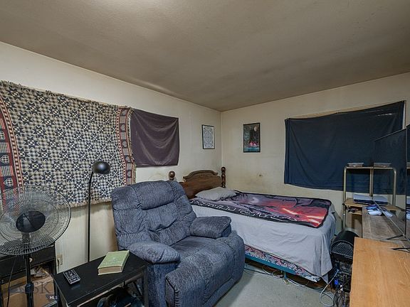 4th image of 1510 Maurine St