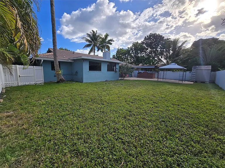 11578 NW 39th Pl — Photo 48