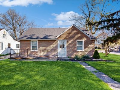 2238 William St, Cheektowaga, NY, 14206