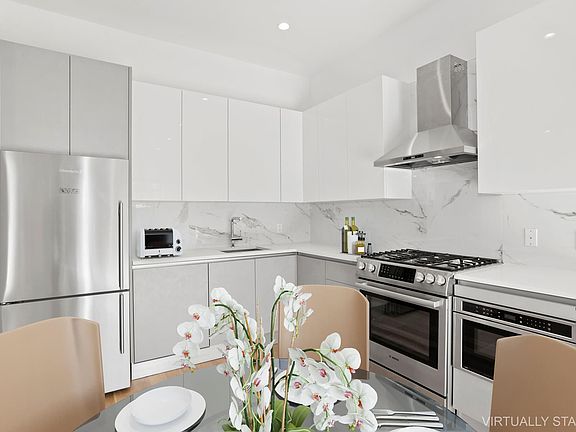 3rd image of 5-26 47th Ave #3B