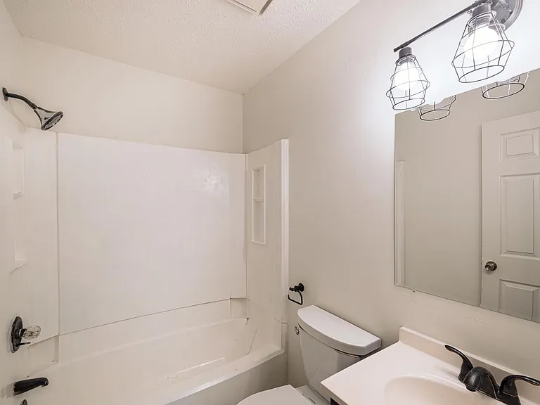 170 N Fayette Ct — Photo 16
