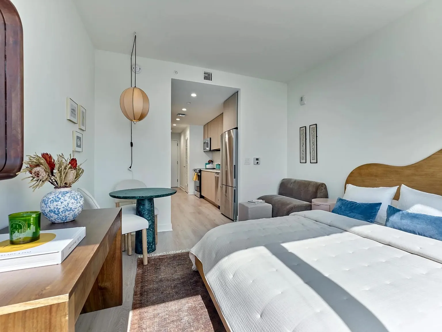 Studio, 461 sqft, $2,760 — Photo 3