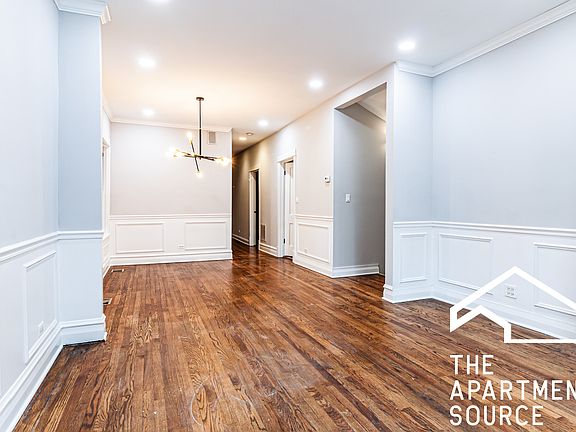 3rd image of 2509 W Diversey Ave #1