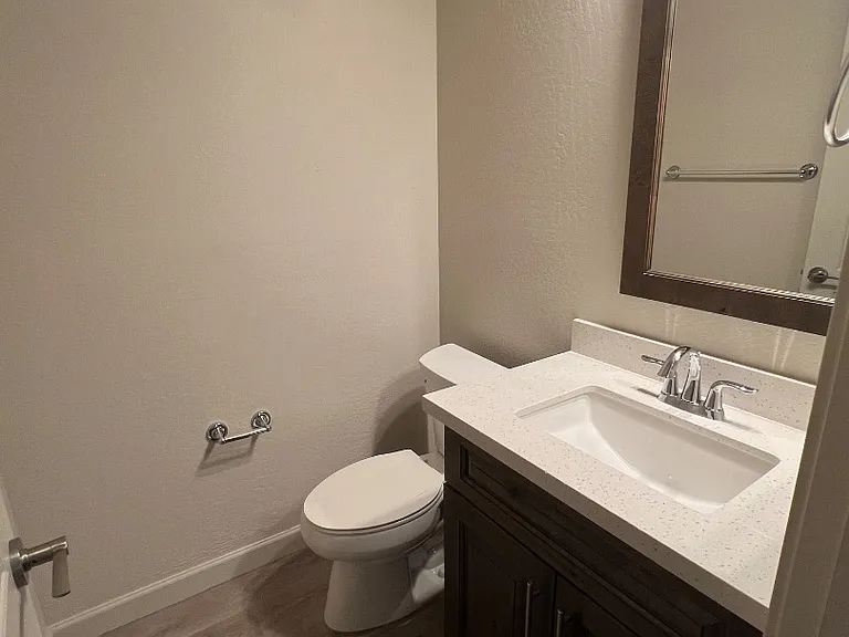 Unit Photo
