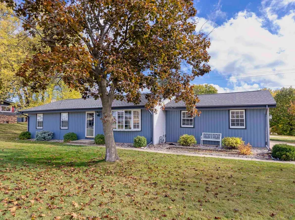 1101 N Pass St, Edgerton, WI 53534