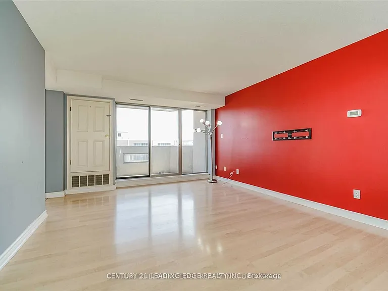 67 Caroline St S #8A — Photo 11