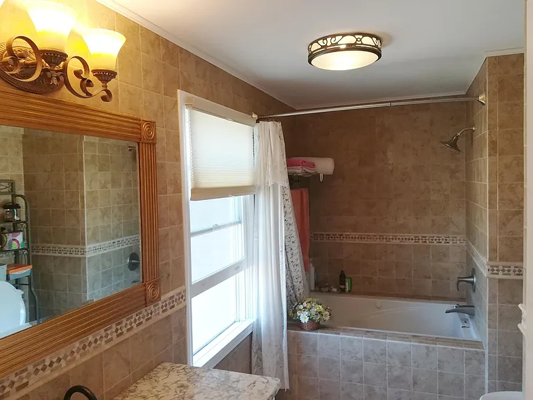 31 Anawan Ave — Photo 14