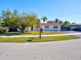 6815 SW 134th Ct, Miami, FL 33183