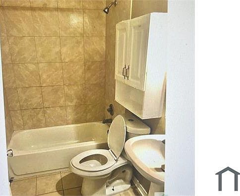 2nd image of 4401 Eastview Dr