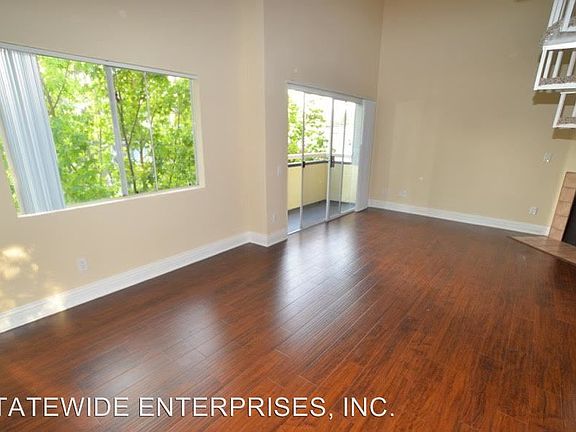 3rd image of 300 S Clark Dr APT 204